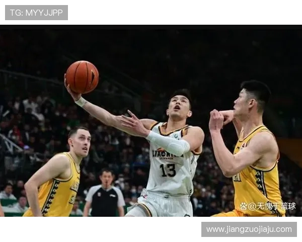 成都篮球队心理素质引发热议球迷对球队表现的看法与争论