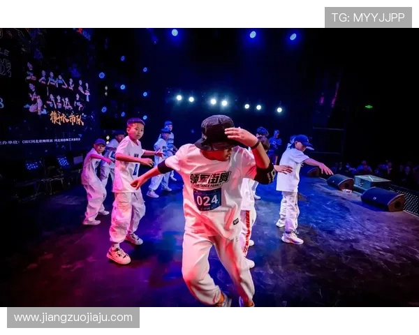 杨丽独家分享街舞心得与技巧助你成为舞台之星